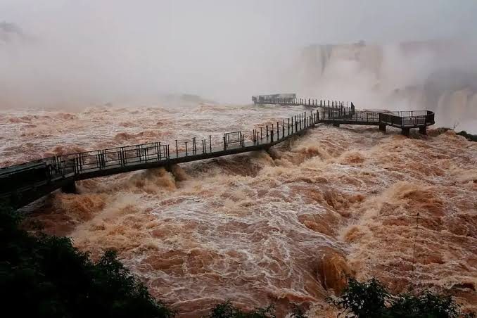 El Niño golpea el Litoral mientras crece el reclamo por infraestructura rural